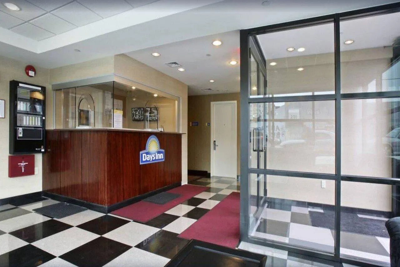 Hotel Days Inn Bronx New York
